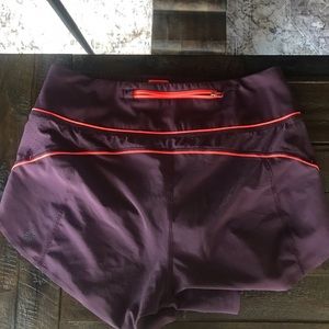 Athleta run with it short